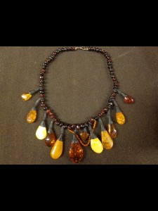 http://forvikingsonly.nu/146-355-thickbox/amber-necklace.jpg