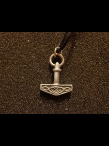 http://forvikingsonly.nu/271-480-thickbox/pendant-with-leather-necklace-mjolnir.jpg
