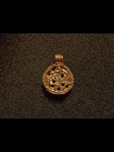 http://forvikingsonly.nu/292-501-thickbox/pendant-amulet.jpg